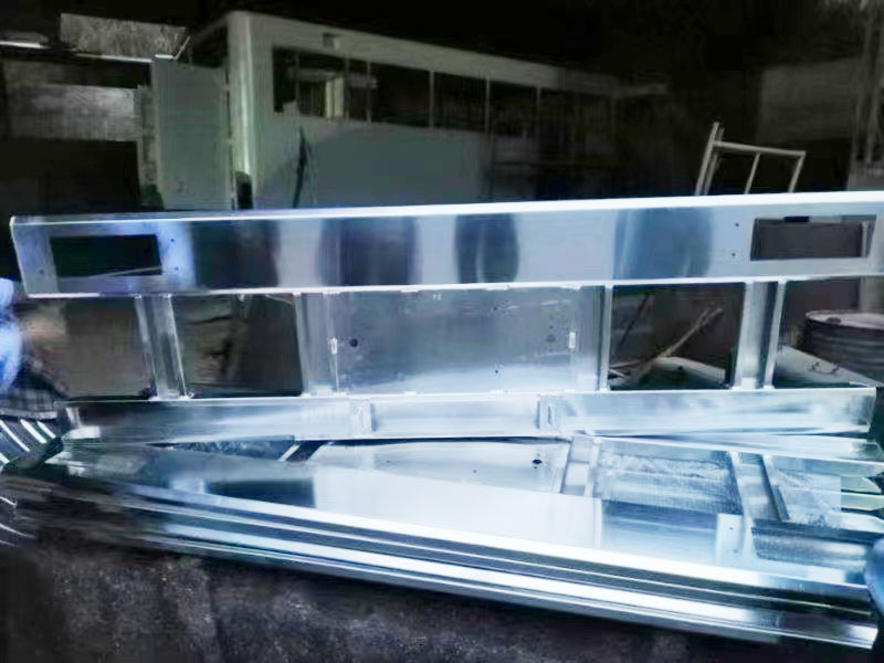 鋁合金后杠變形了可以修復嗎